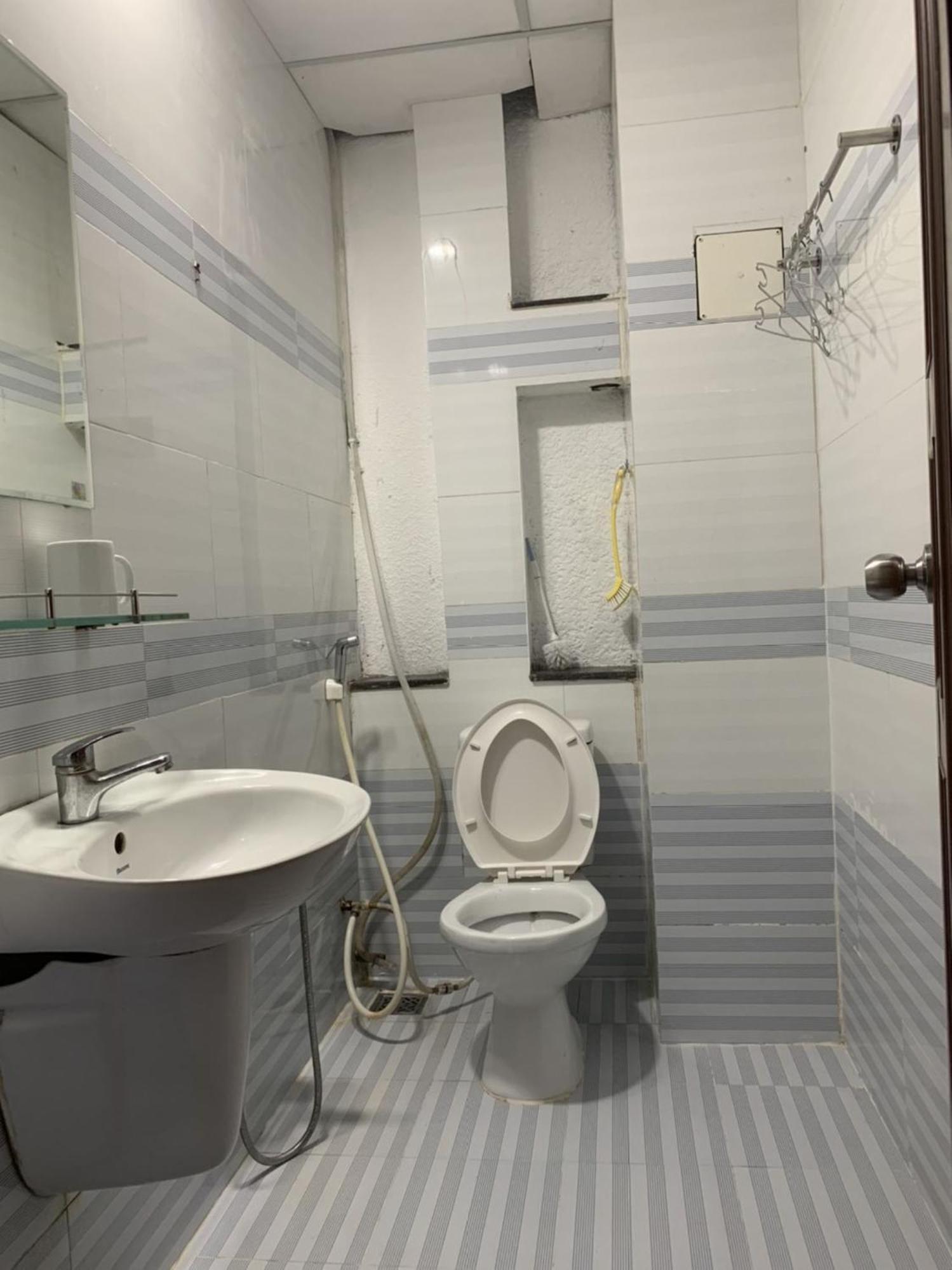 Hotel Oyo 1165 Gia Bao 2*