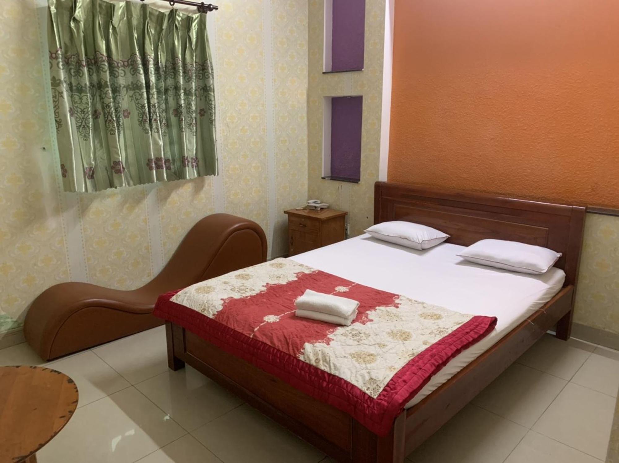 Hotel Oyo 1165 Gia Bao